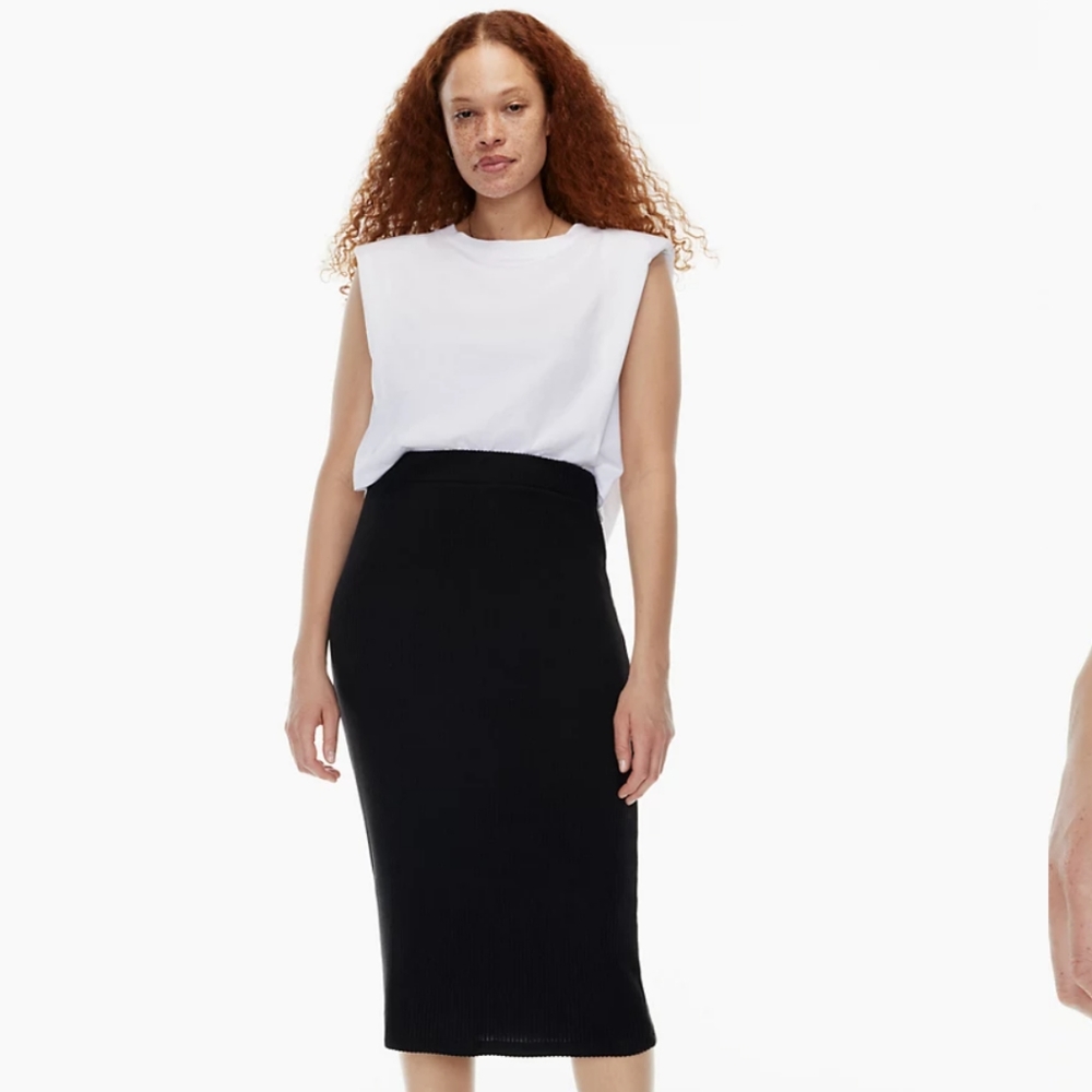 Aritzia Babaton Ribbed Pencil Skirt